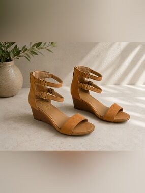 Franco Sarto Tan Nubuck Leather Wedge Sandals Ankle Strap Back Zip Size 9